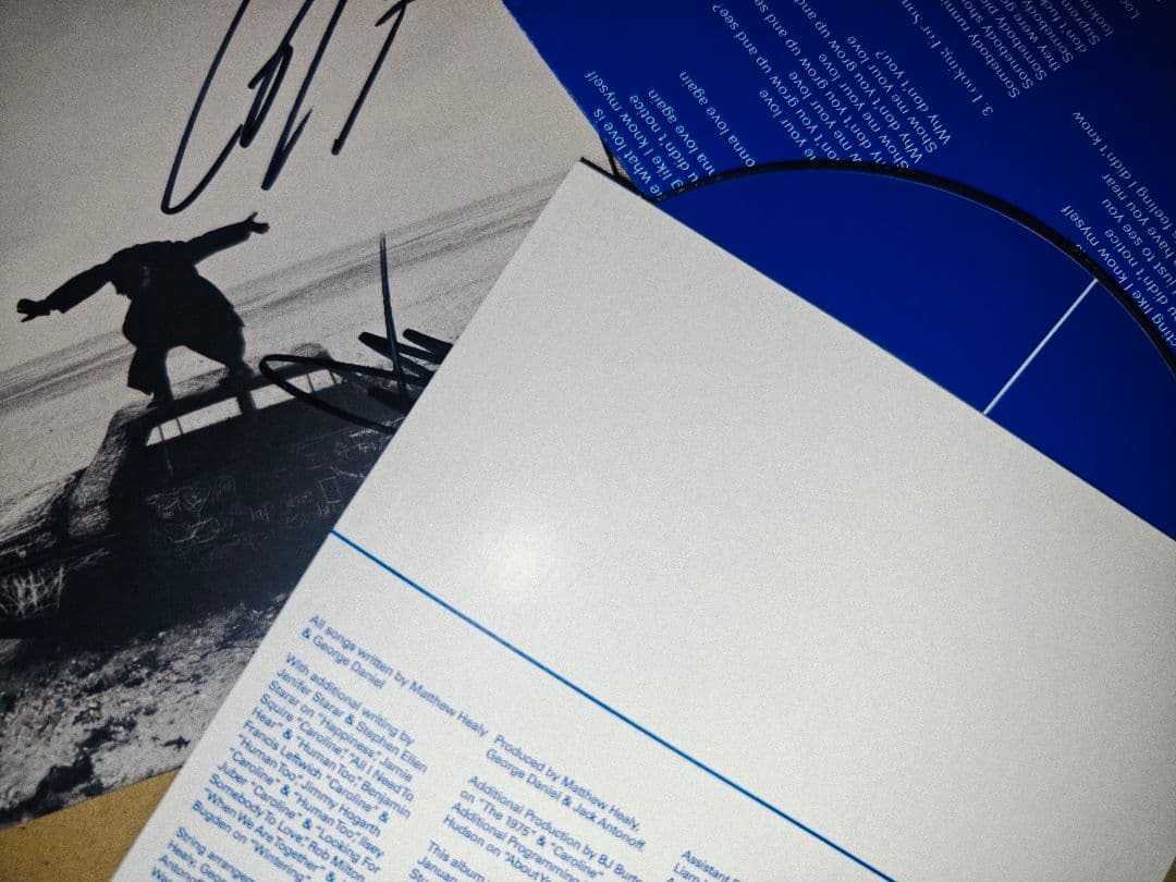 the1975「外国語での言葉遊び」サインCD