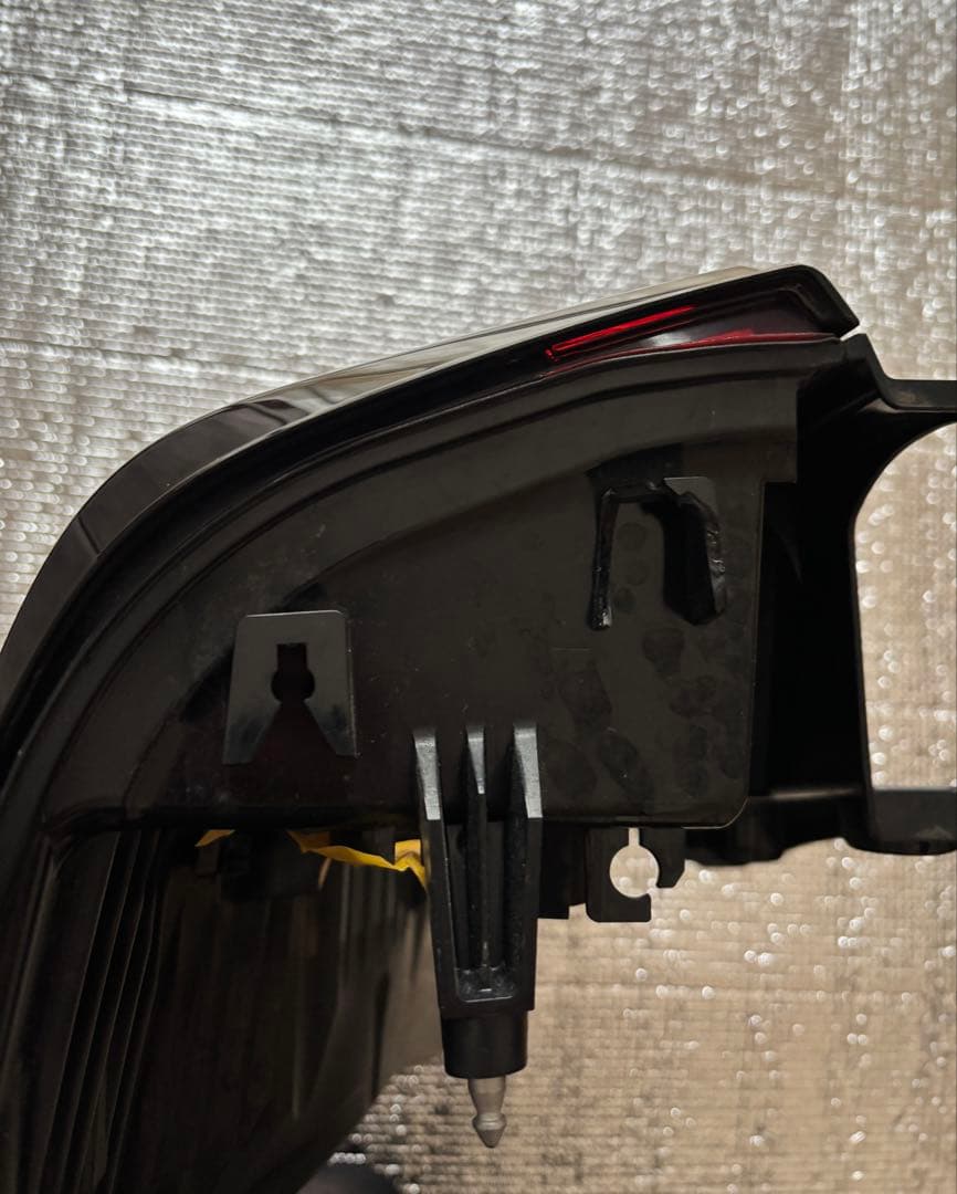 トヨタ　ランクルプラド150後期　テールライト　左