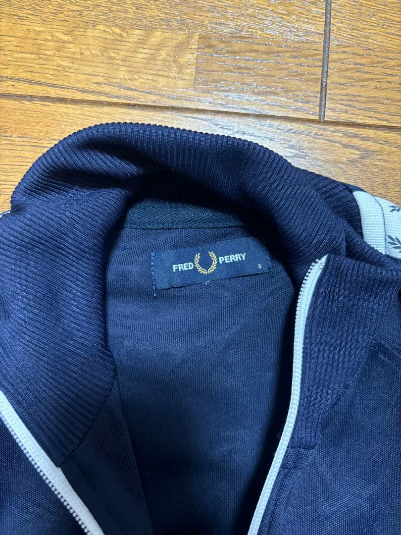 FRED PERRY ネイビー トラックジャケット