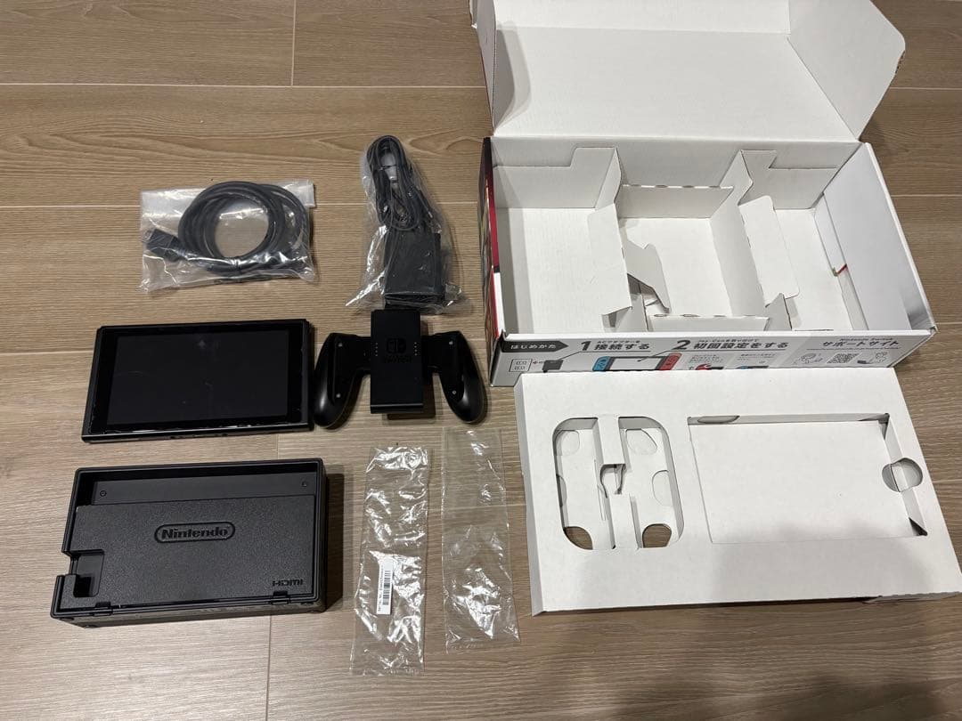 と*げ様 【動作確認済】Switch 本体 ドック付 2017年型 箱あり 初期