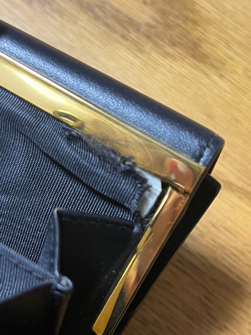 ドルチェ&ガッバーナ財布　※破れあり(必ず説明を読んだ上で検討ください。)