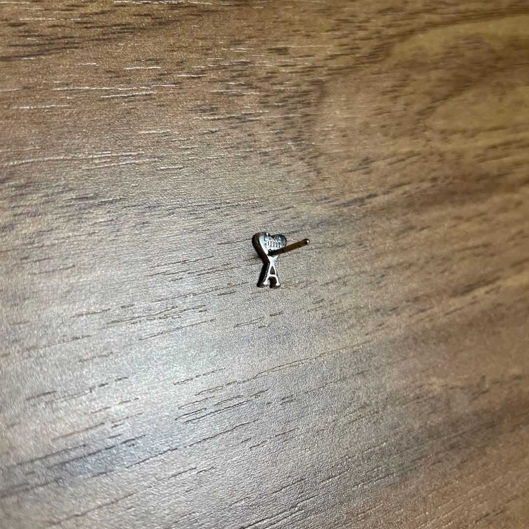 ami ハート型ピアス(片耳用)