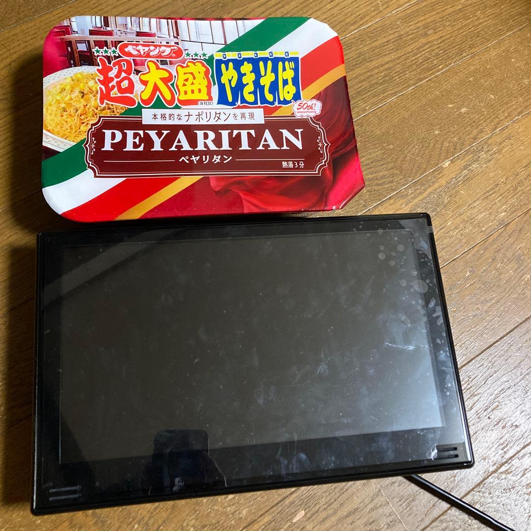 車用後部座席モニター