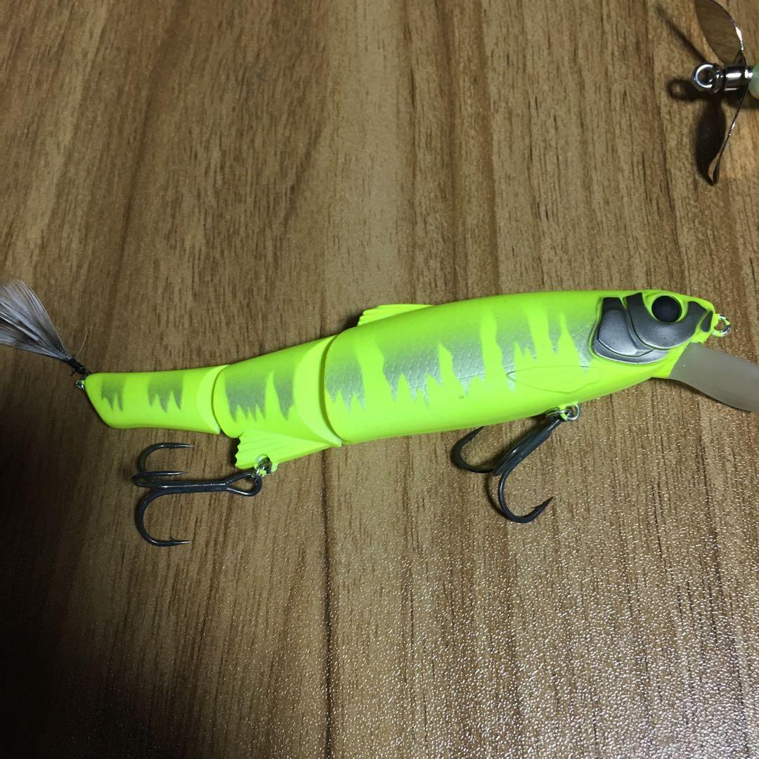 VISION 110 ハードルアー ホワイト/グリーン