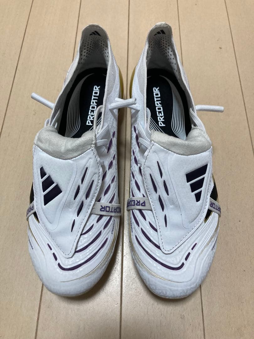 【1月4日までの限定セール】アディダス プレデター FT AG 25.0cm