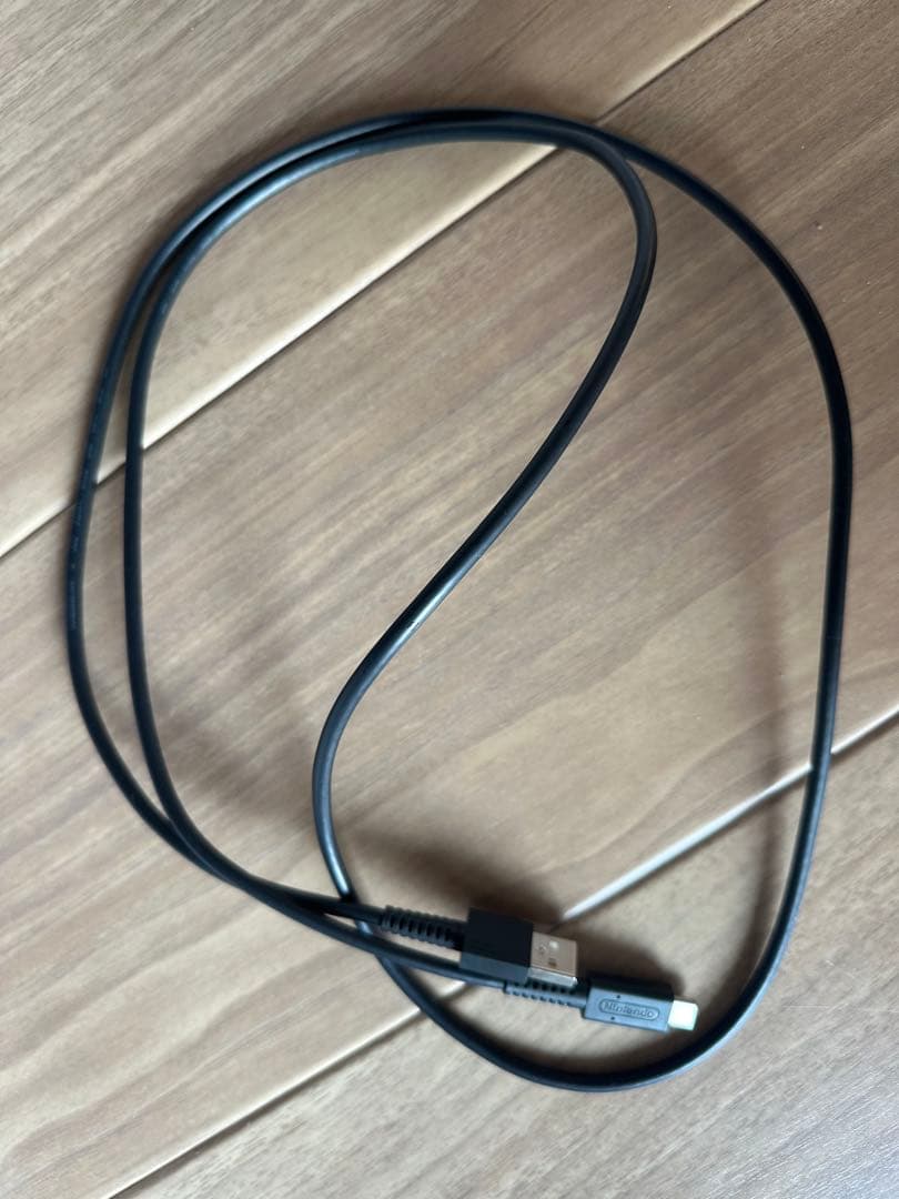 Nintendo Switch Lite コーラル（外箱,充電コード付き）