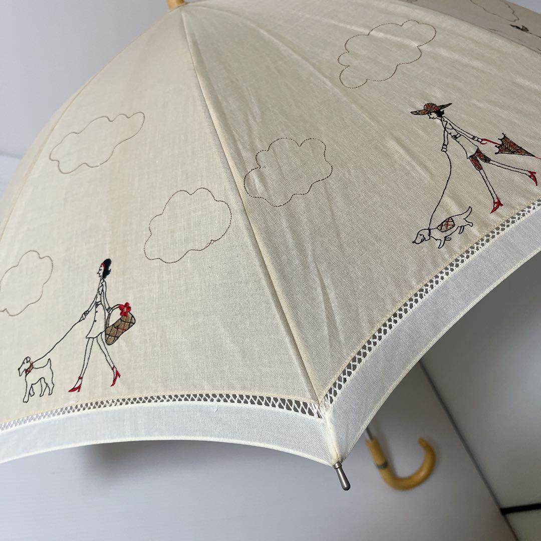 BURBERRY 日傘　犬の散歩　女の子　全刺繍ノヴァチェック