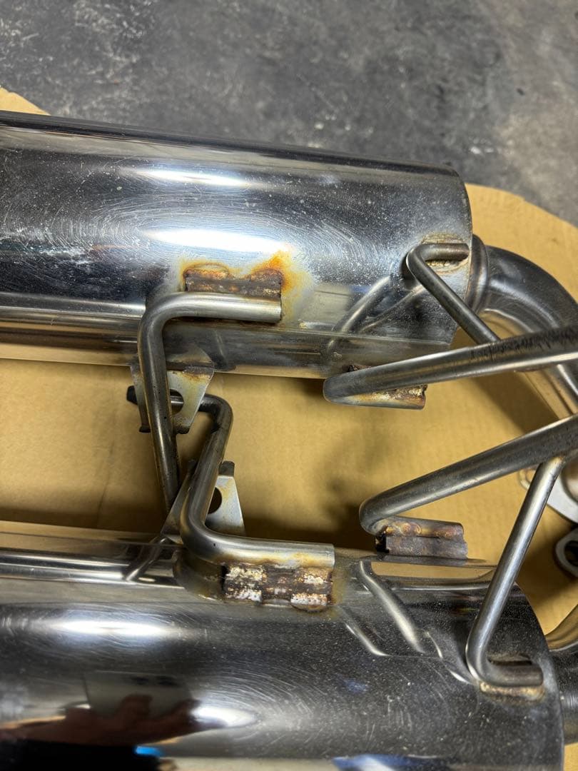 h*2様 柿本改レヴォーグ 用マフラー