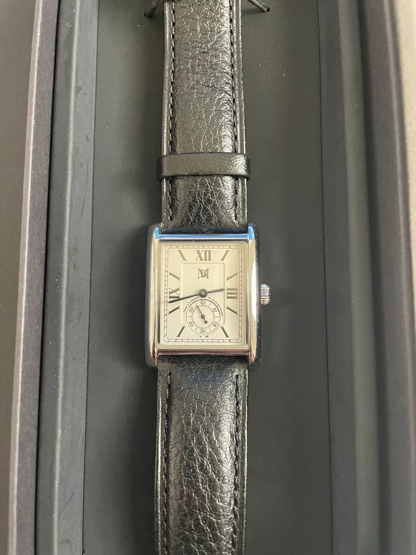 MBハイエンドドレスウォッチ　シルバーケース×ブラックベルト