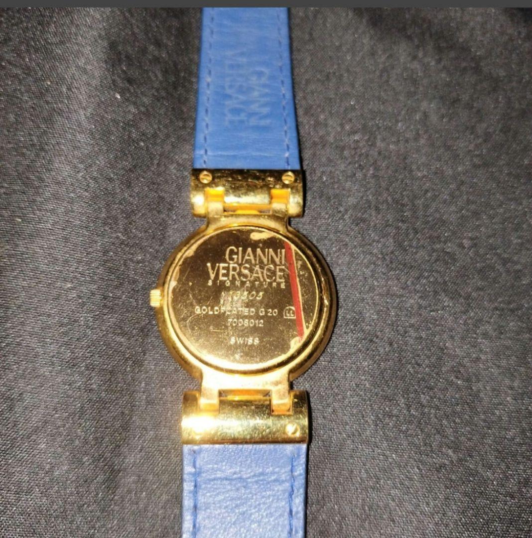 未使用　ジャンニ・ヴェルサーチ　 腕時計 　ウォッチ メデューサ　ゴールド