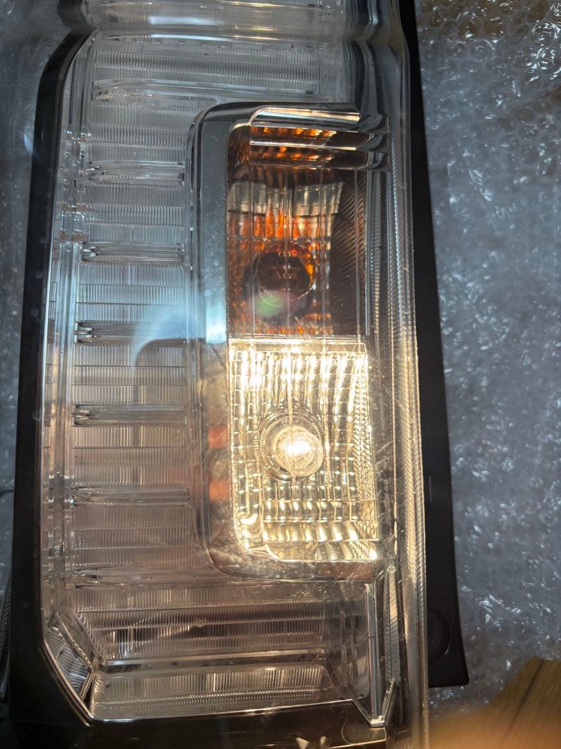 KaiY♡様 タントカスタムLA600S左純正テール