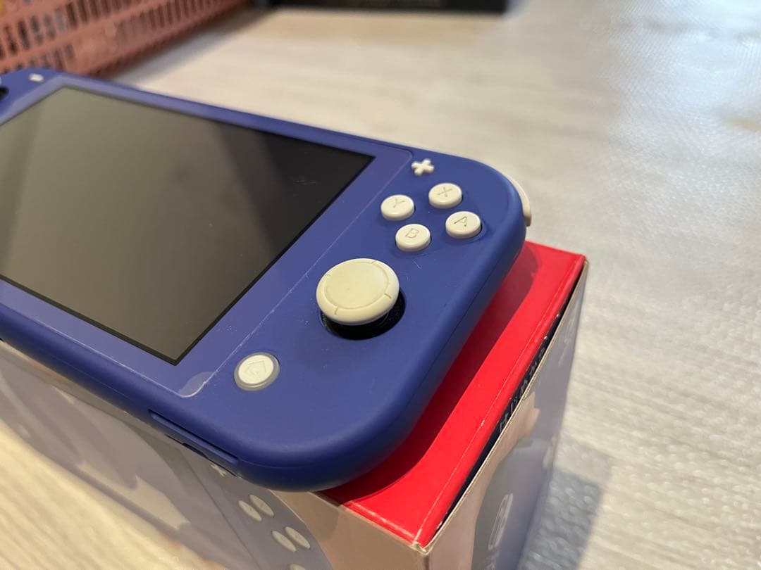Nintendo Switch Lite 本体　青