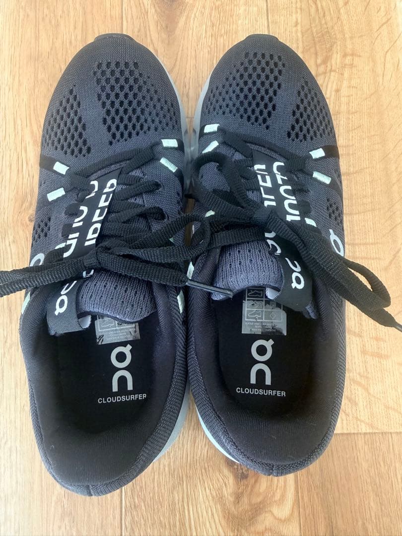 On オン cloudsurfer クラウドサーファー ランニングシューズ