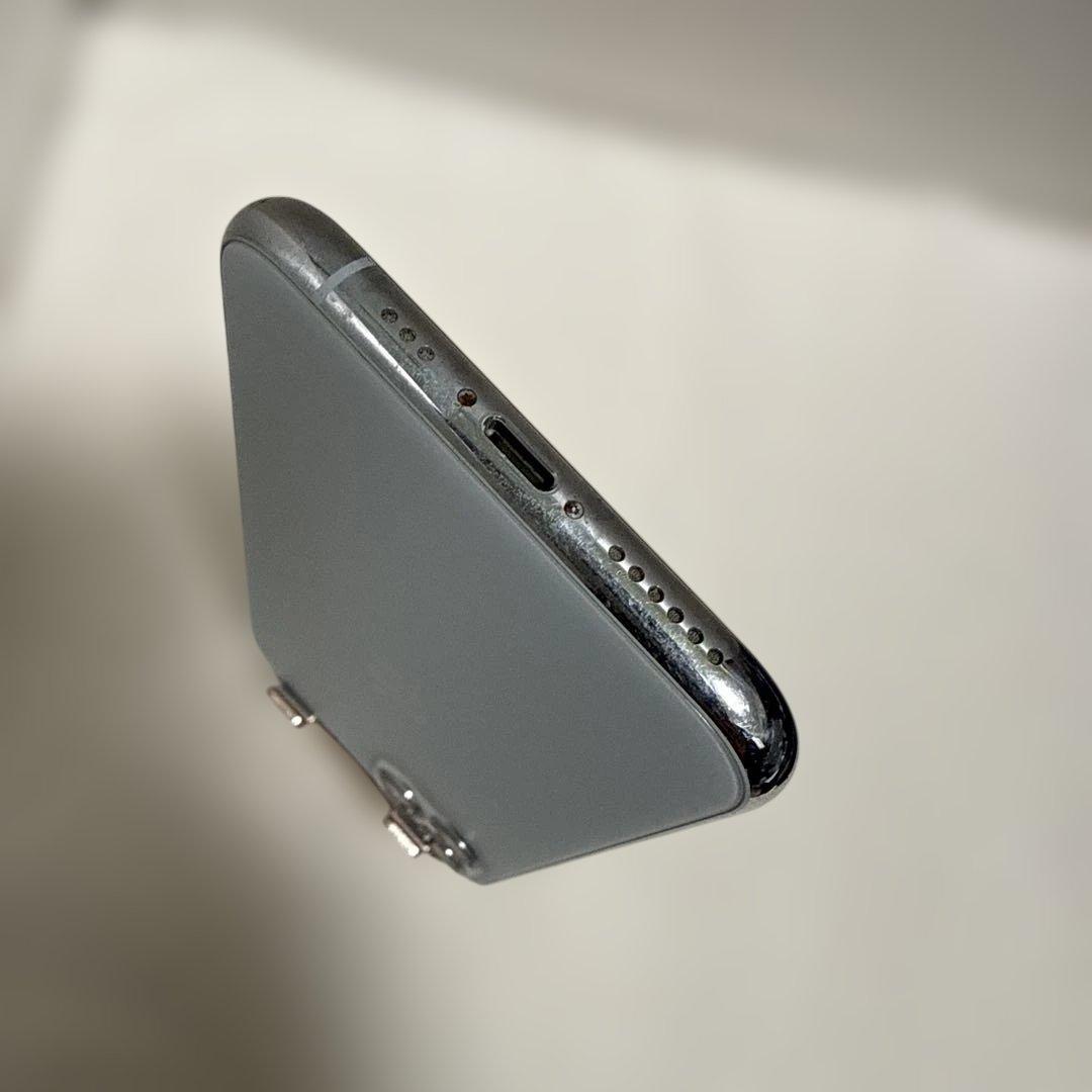 く*ん様 Apple iPhone 11 Pro 64GB シルバー