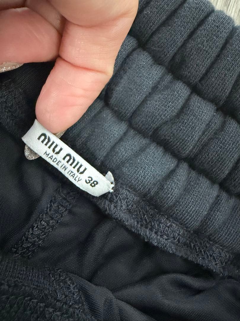 miu miu ミュウミュウ　ベロアショートパンツ