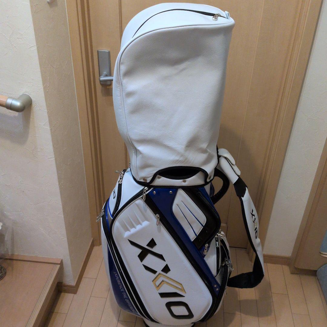 XXIO キャディバッグ ホワイト/ブルー　2024年レプリカモデル