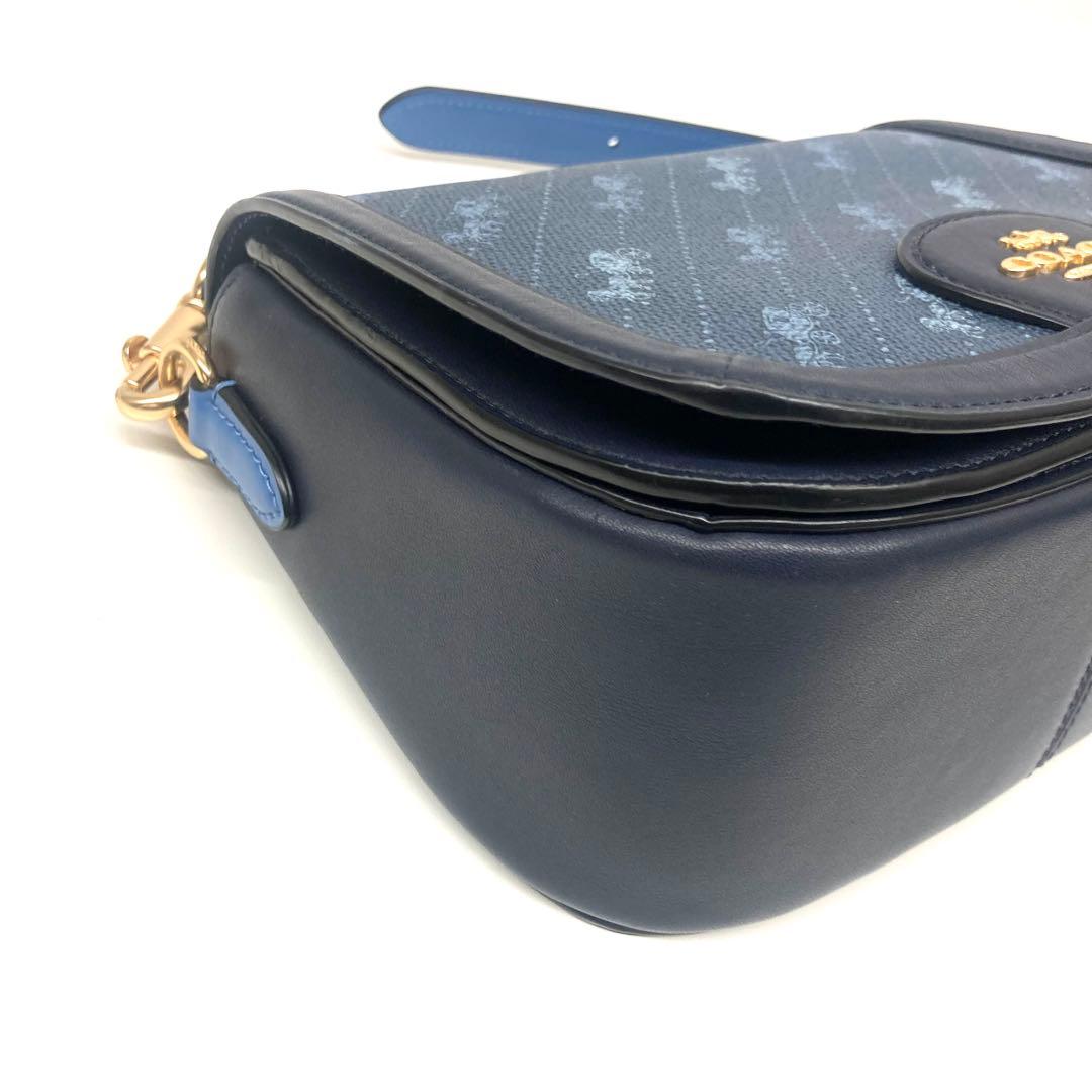 ✨極美品✨COACH斜め掛けショルダーバッグ　レディース　ネイビー　ブルー系⭐︎