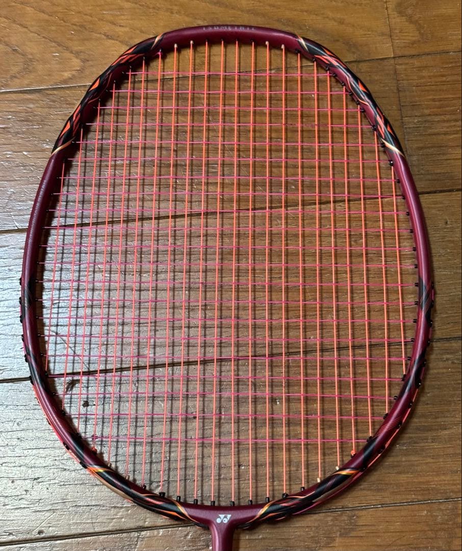 YONEX Voltric 80E-tune バドミントンラケット