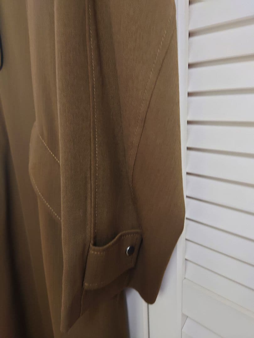 uncrave WHITE 　ギャバジン トレンチコート ブラウンカーキ