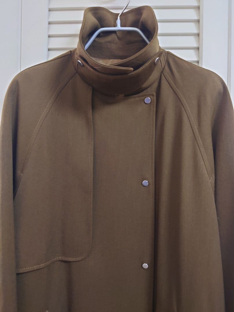 uncrave WHITE 　ギャバジン トレンチコート ブラウンカーキ