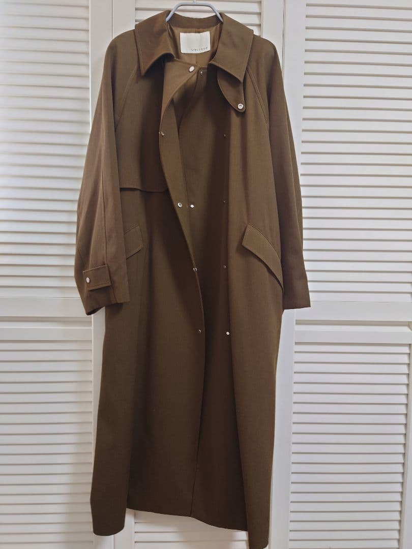 uncrave WHITE 　ギャバジン トレンチコート ブラウンカーキ