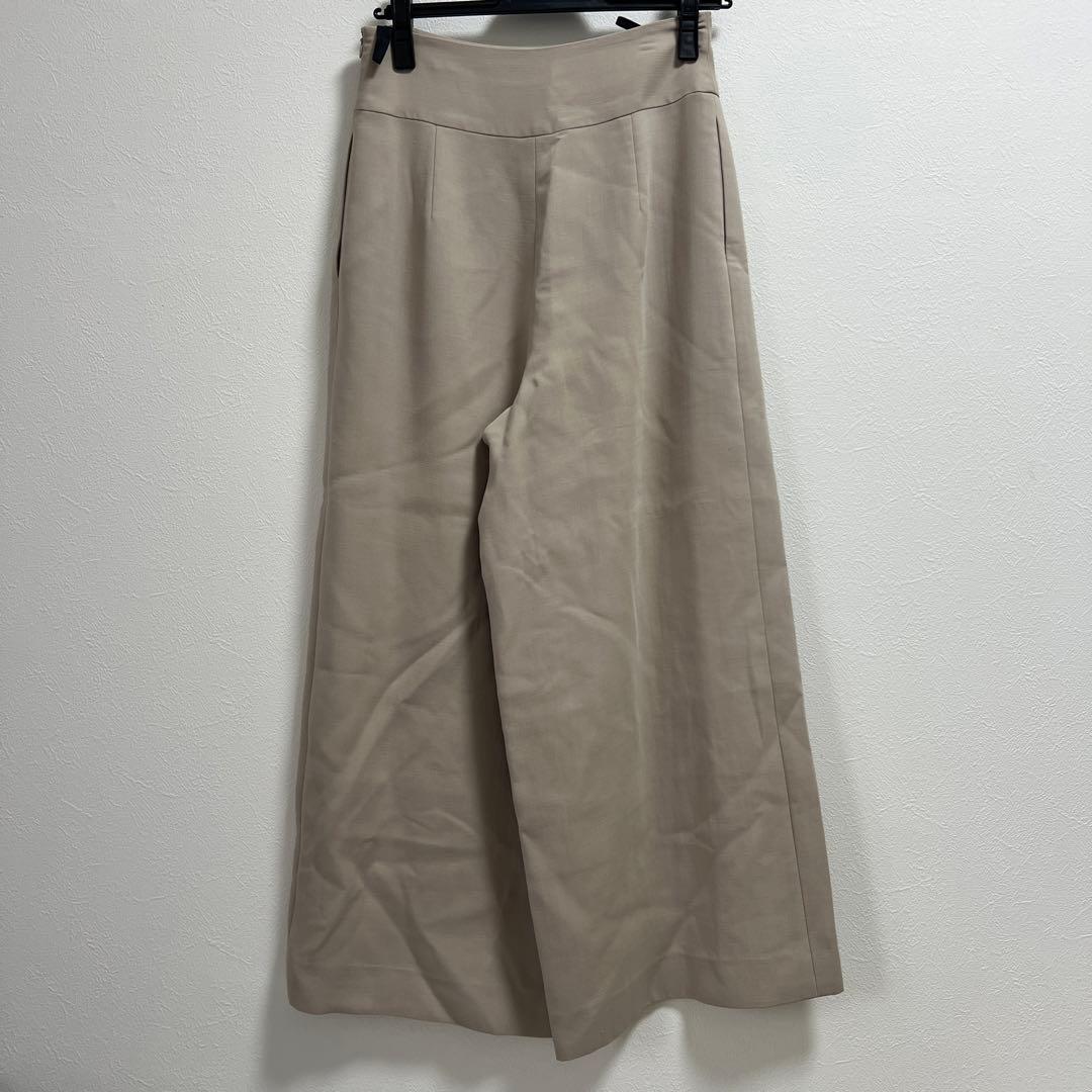FOXEYベージュ ワイドパンツ
