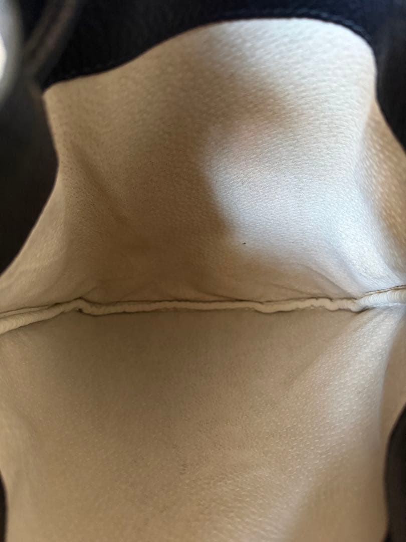 美品✨シセイ　1200 LD レザー　ドローストリングバッグ ブラック　巾着