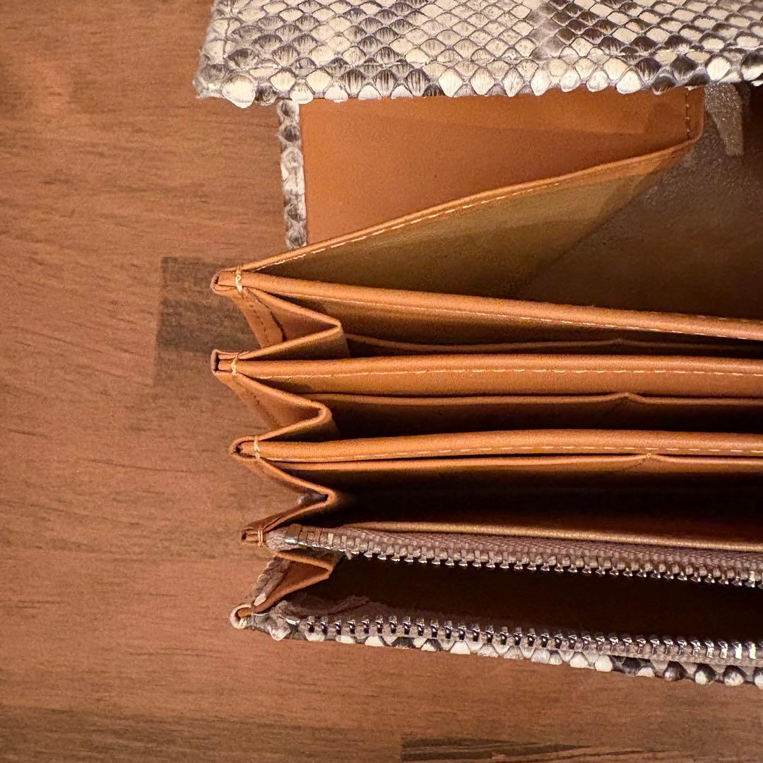 isola アイソラ マット パイソン 長財布