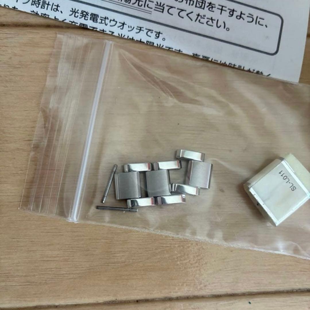 【美品】シチズン クロスシー 赤文字盤　レディース　腕時計　ダイアモンド