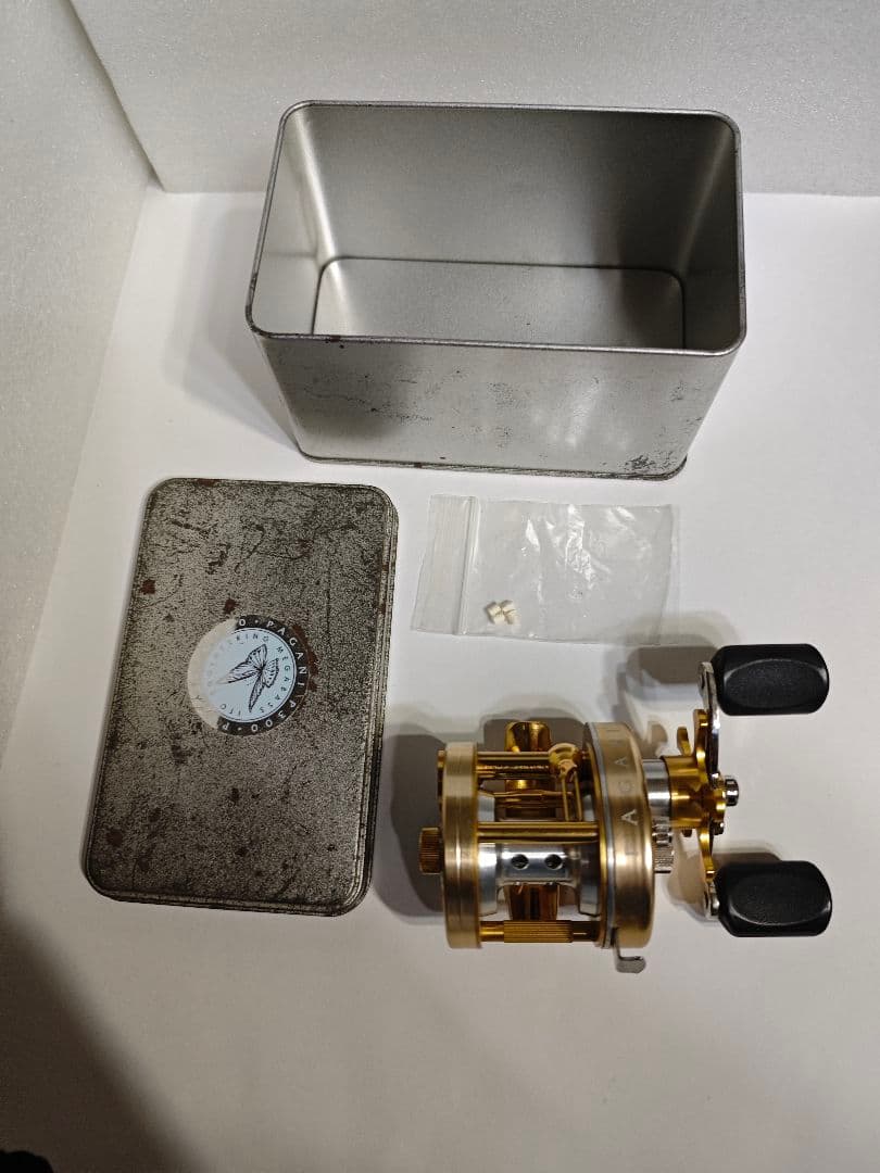 t*g様 パガーニP-300 未動作