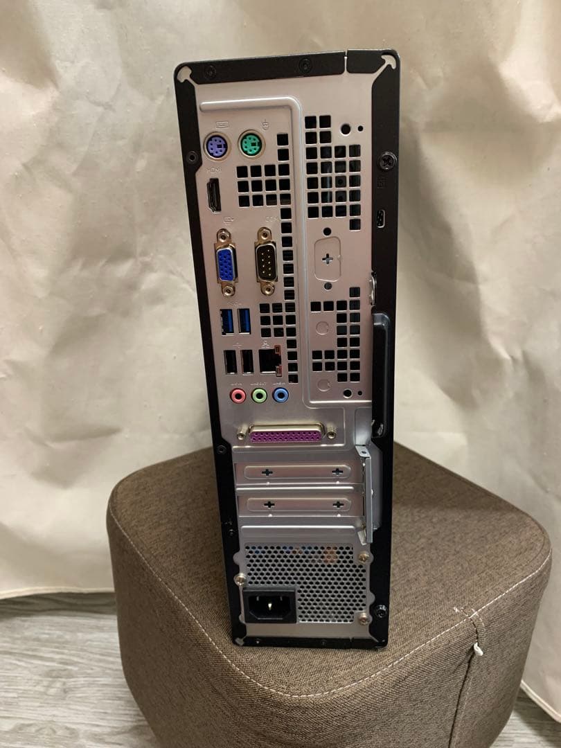 コンパクトデスクPC！Wifi、DVD、M.2SSD/インチHDD/Win11！