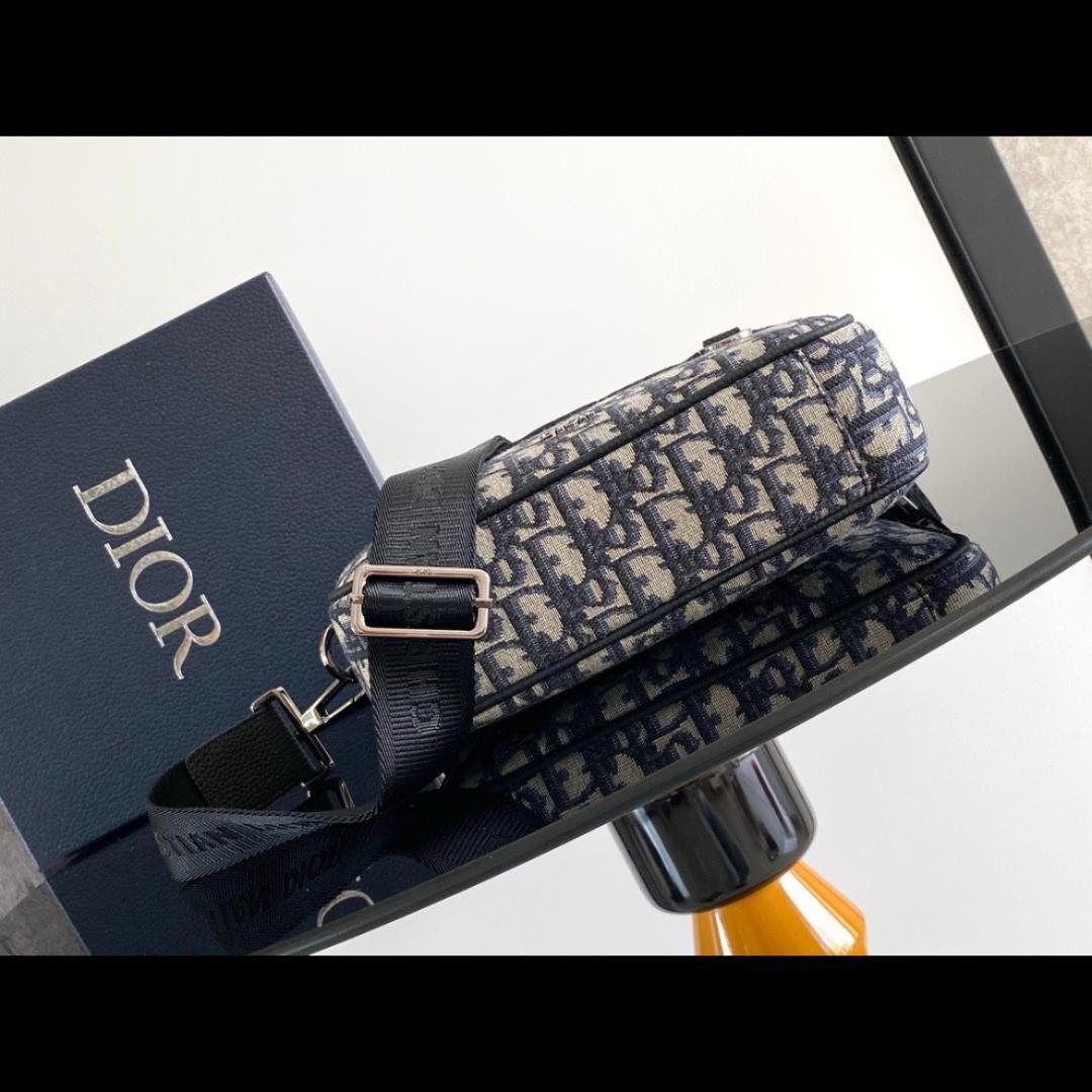 極美品！ベージュ　ショルダーバッグ　レザー　キャンバス