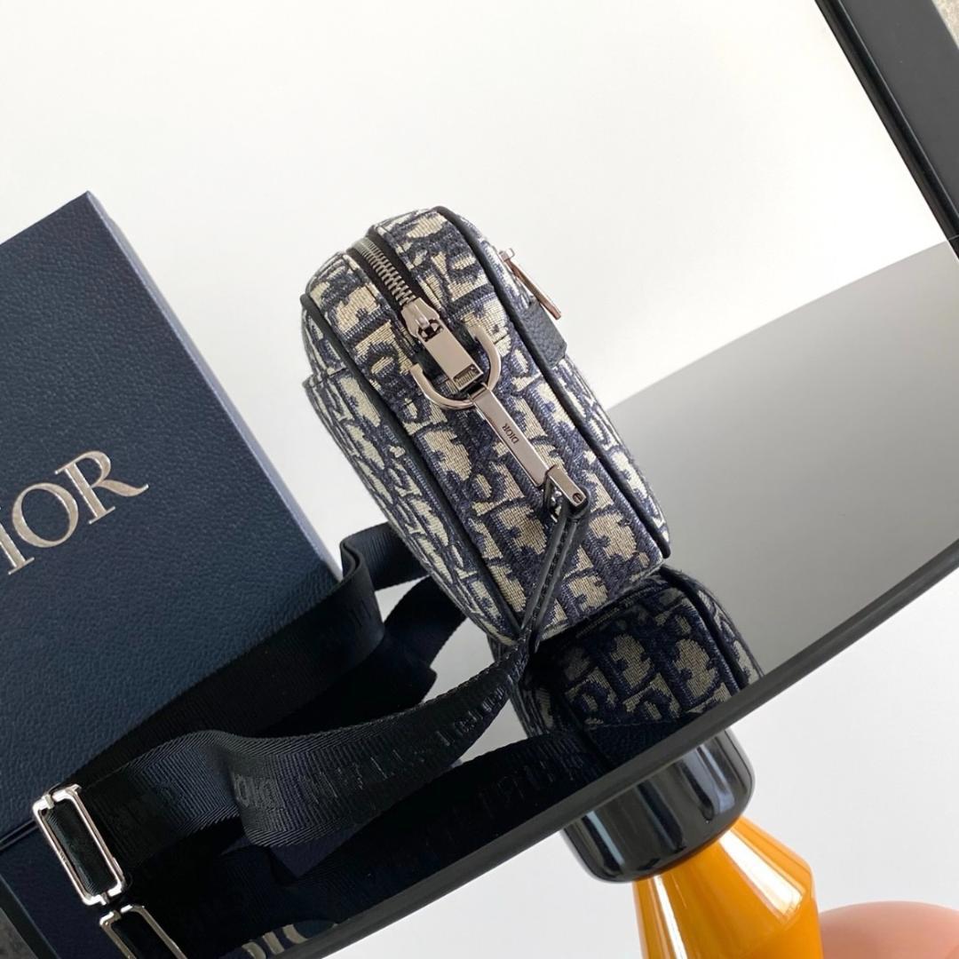 極美品！ベージュ　ショルダーバッグ　レザー　キャンバス