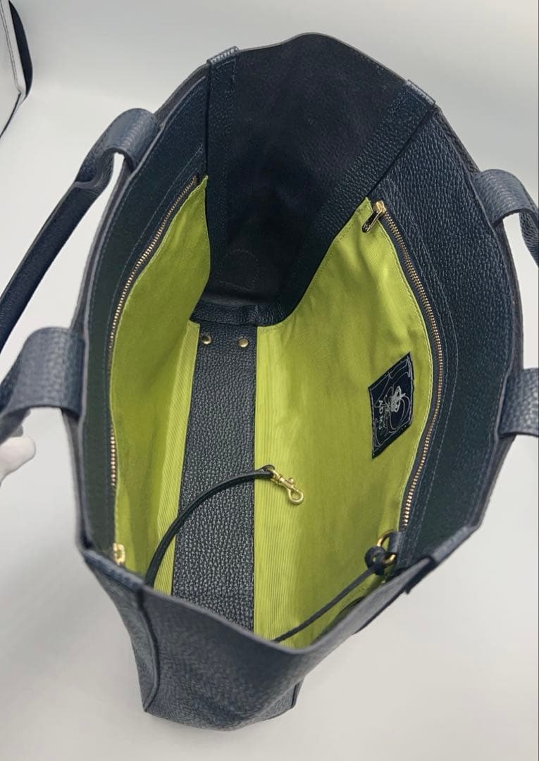 【美品】出品2/6までA.D.M.J エーディーエムジェイ　革トート　紺　A4◎