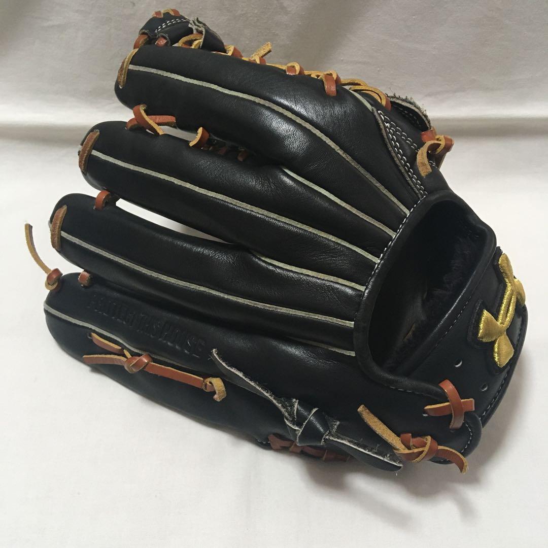 アンダーアーマー 軟式外野手用グローブ　限定モデル　希少