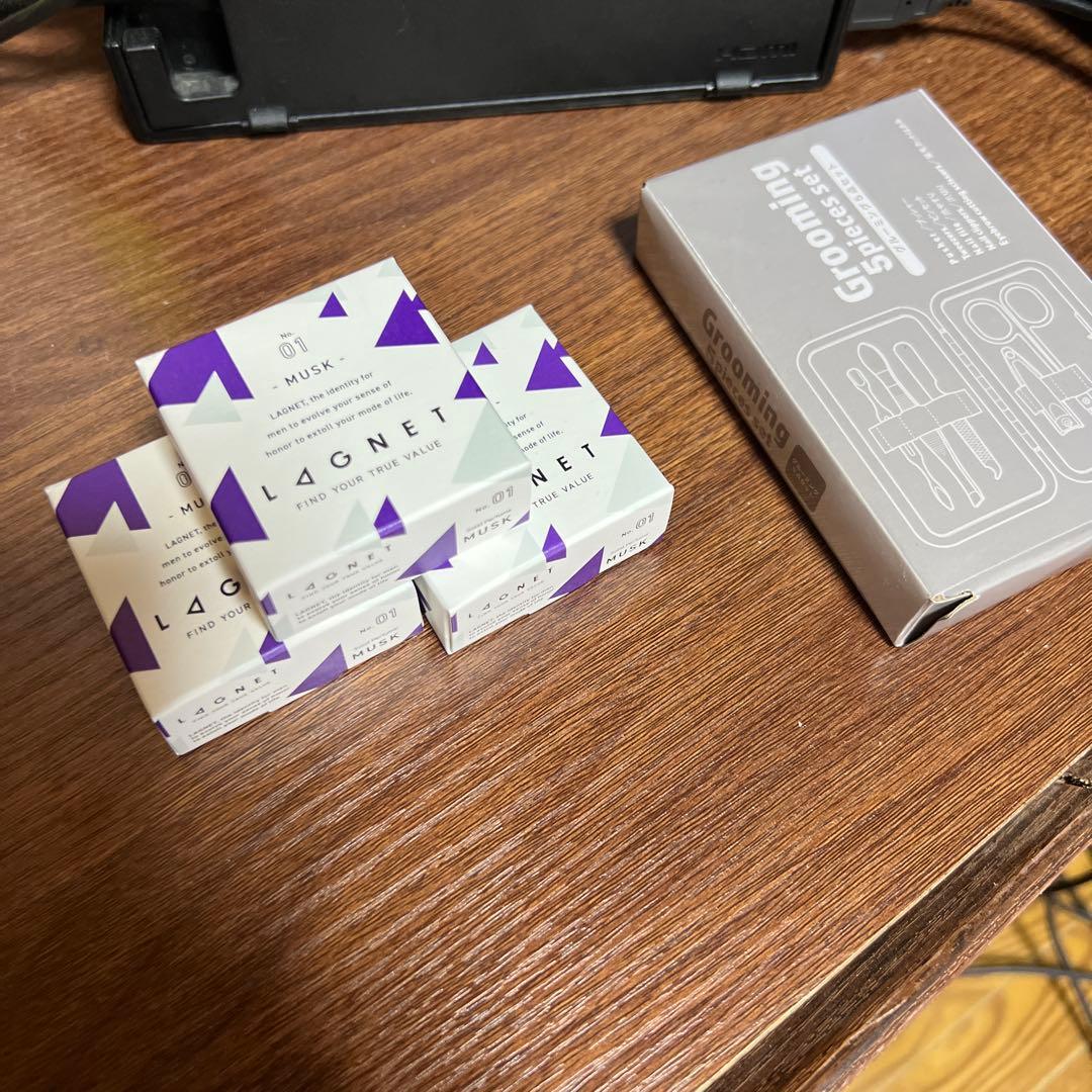 【新品未使用！】 ラグネット ムスク 香水 3個 グルーミングセット5点