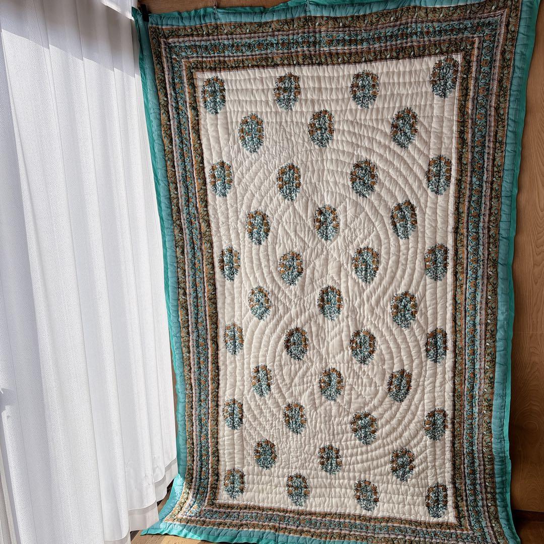 未使用※インド ブロックプリント 中綿入りキルト サファイア　マルチラグカバー