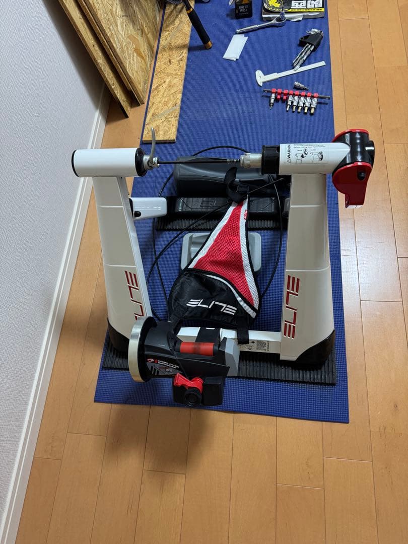 ELITE Qubo Fluid トレーナー