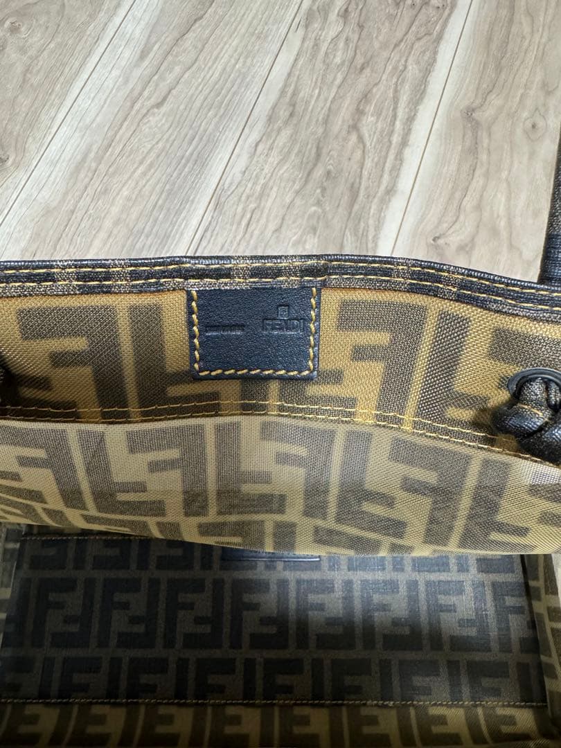 お値下げFendi FFロゴ トートバッグ