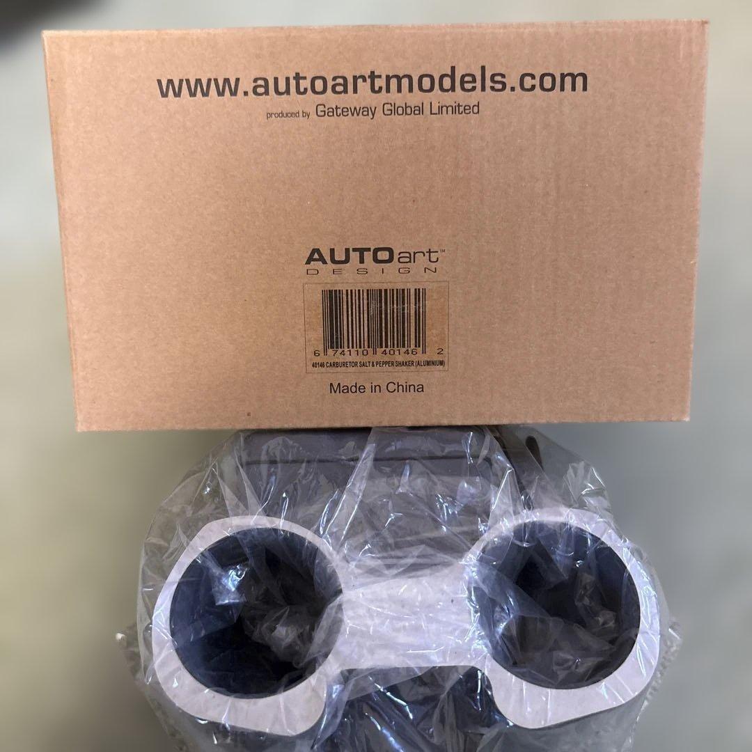 AUTO art DESIGN キャブレター型 塩、胡椒 調味料ケース