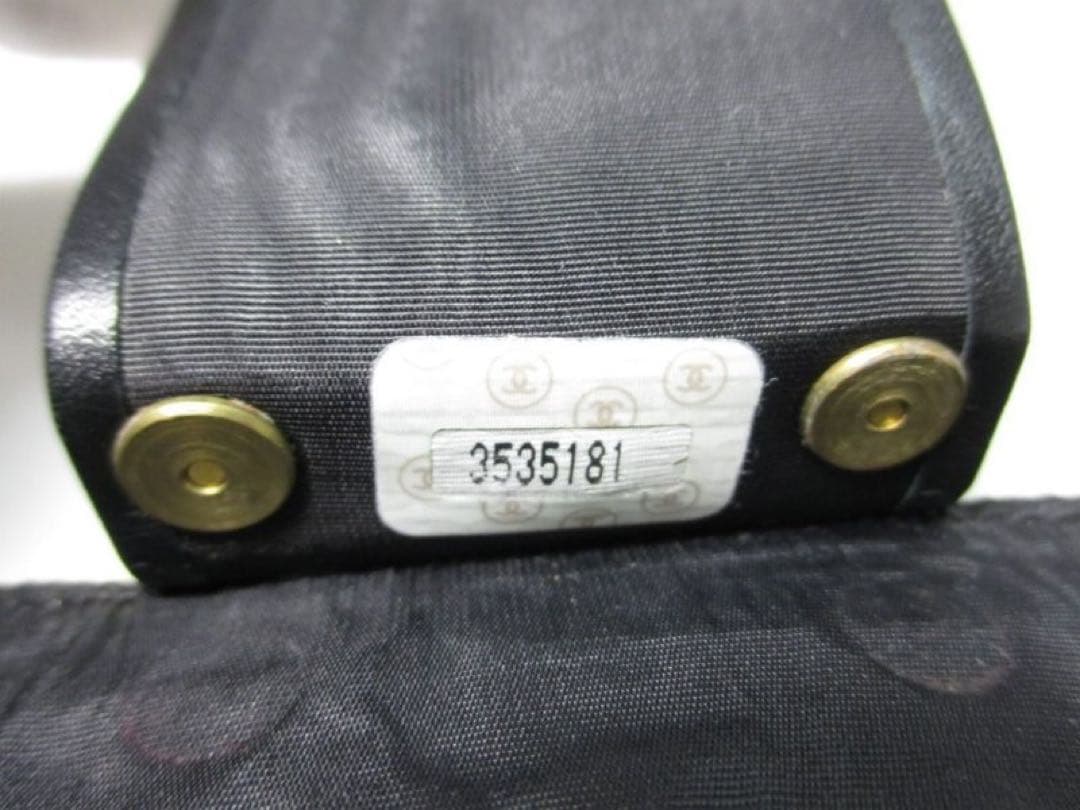 美品 CHANEL シャネル キャビアスキン キーケース ブラック 黒 ６連