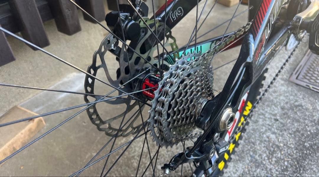 Devinci マウンテンバイク