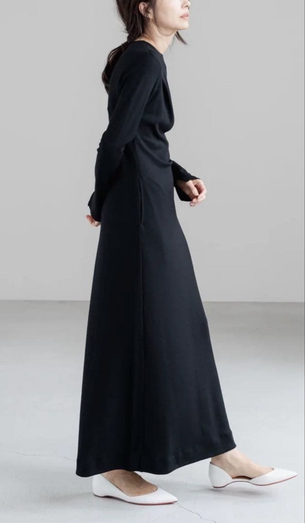 deres Christelle / relax drape dress新品