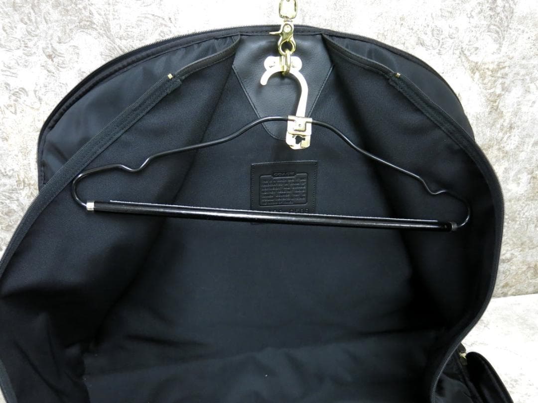 COACH コーチ／カーフレザー／ガーメントケース／ブラック