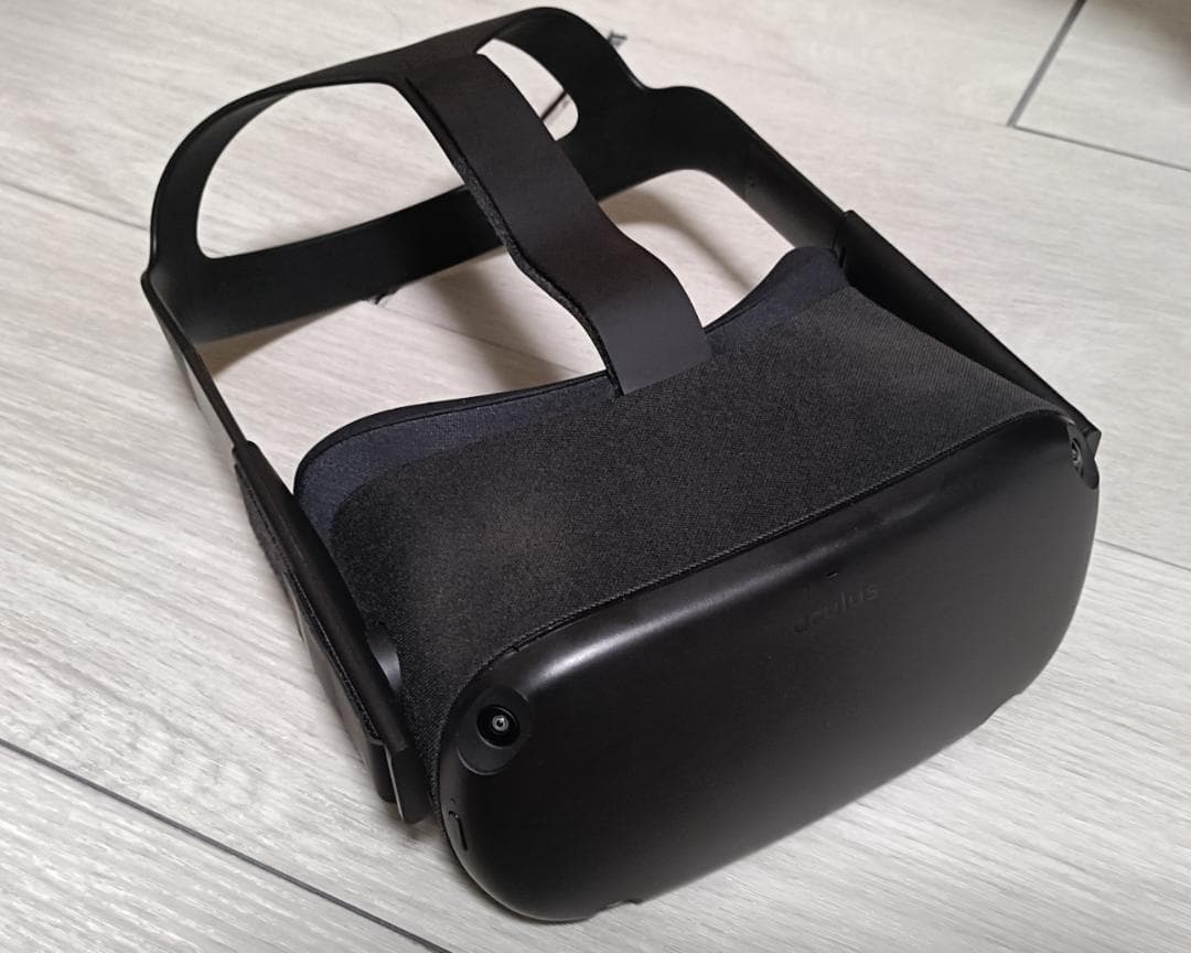 【付属品完備・動作確認済】 Quest 64GB VRヘッドセット