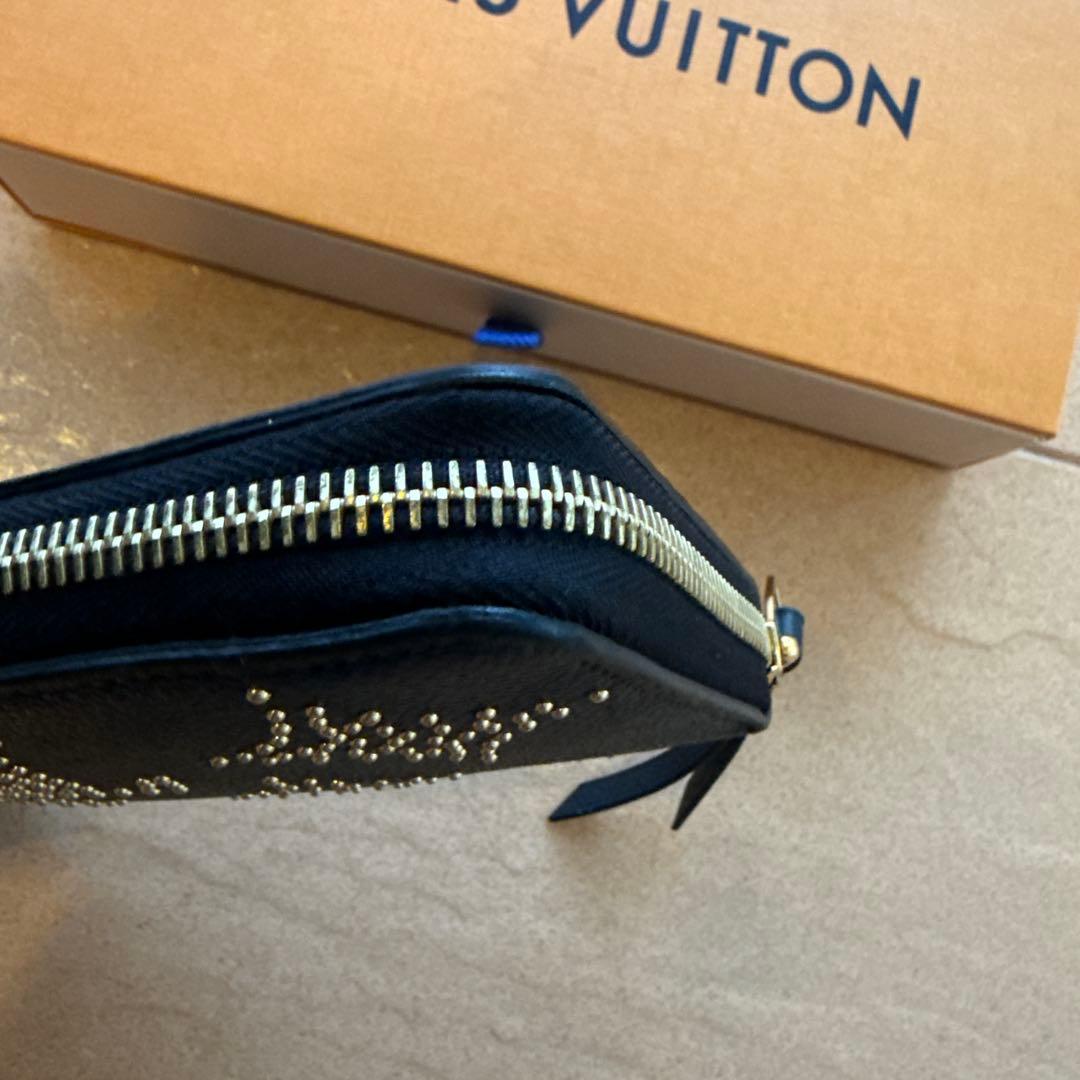 美品　ルイヴィトン モノグラム スタッズ アンプラント ジッピーウォレット