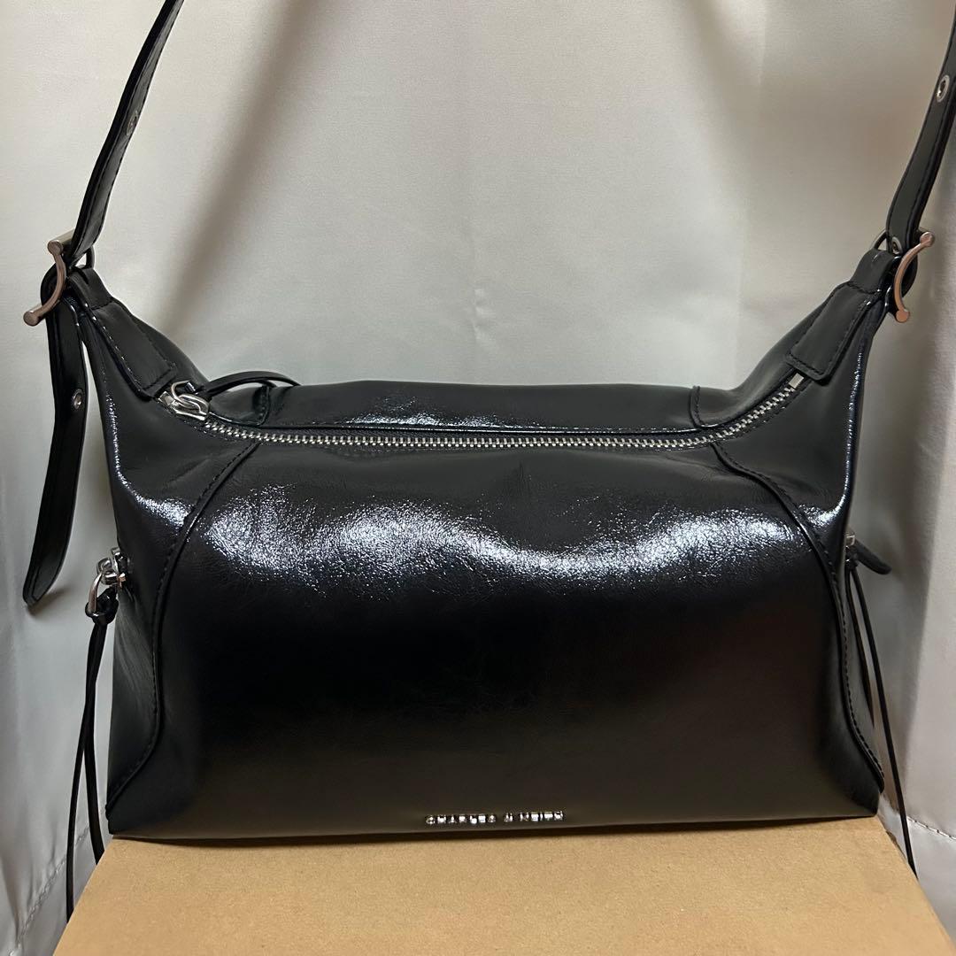 チャールズアンドキース　バッグ　ザイリア　ホーボーバッグ　ショルダーバッグ