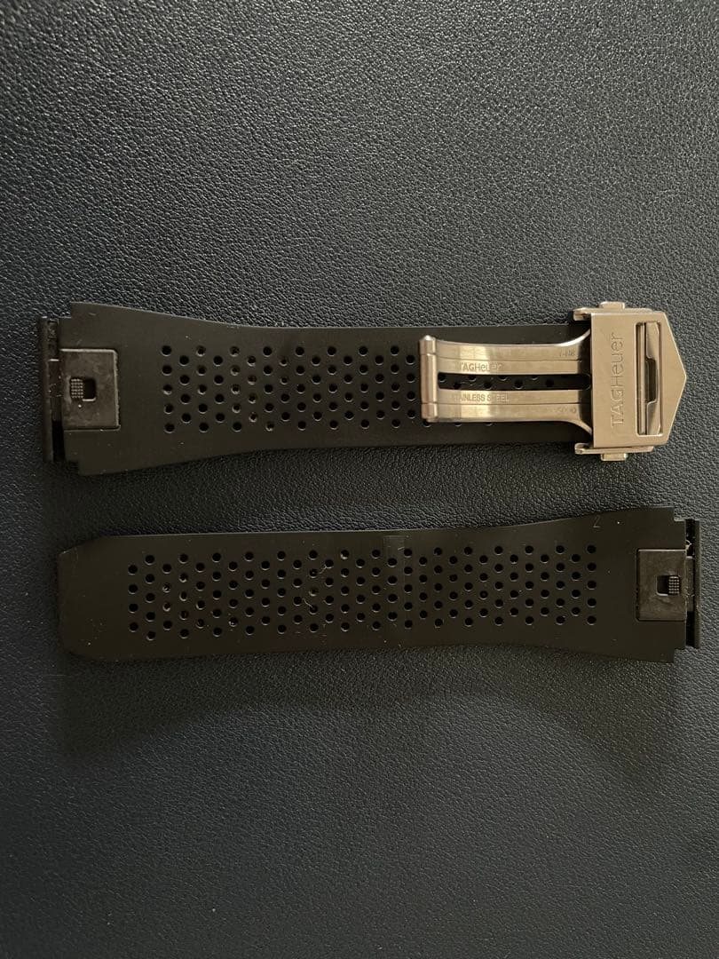 終売品TAG Heuer コネクテッドE3 45mm専用ラバーベルト ブラック