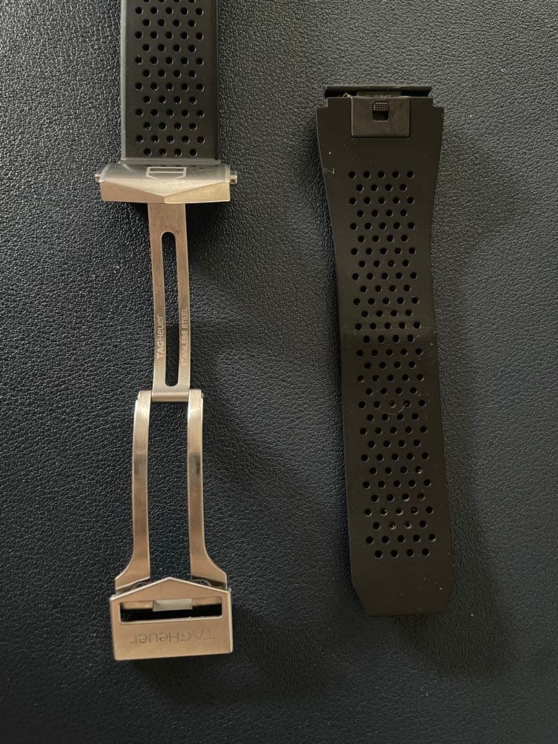 終売品TAG Heuer コネクテッドE3 45mm専用ラバーベルト ブラック