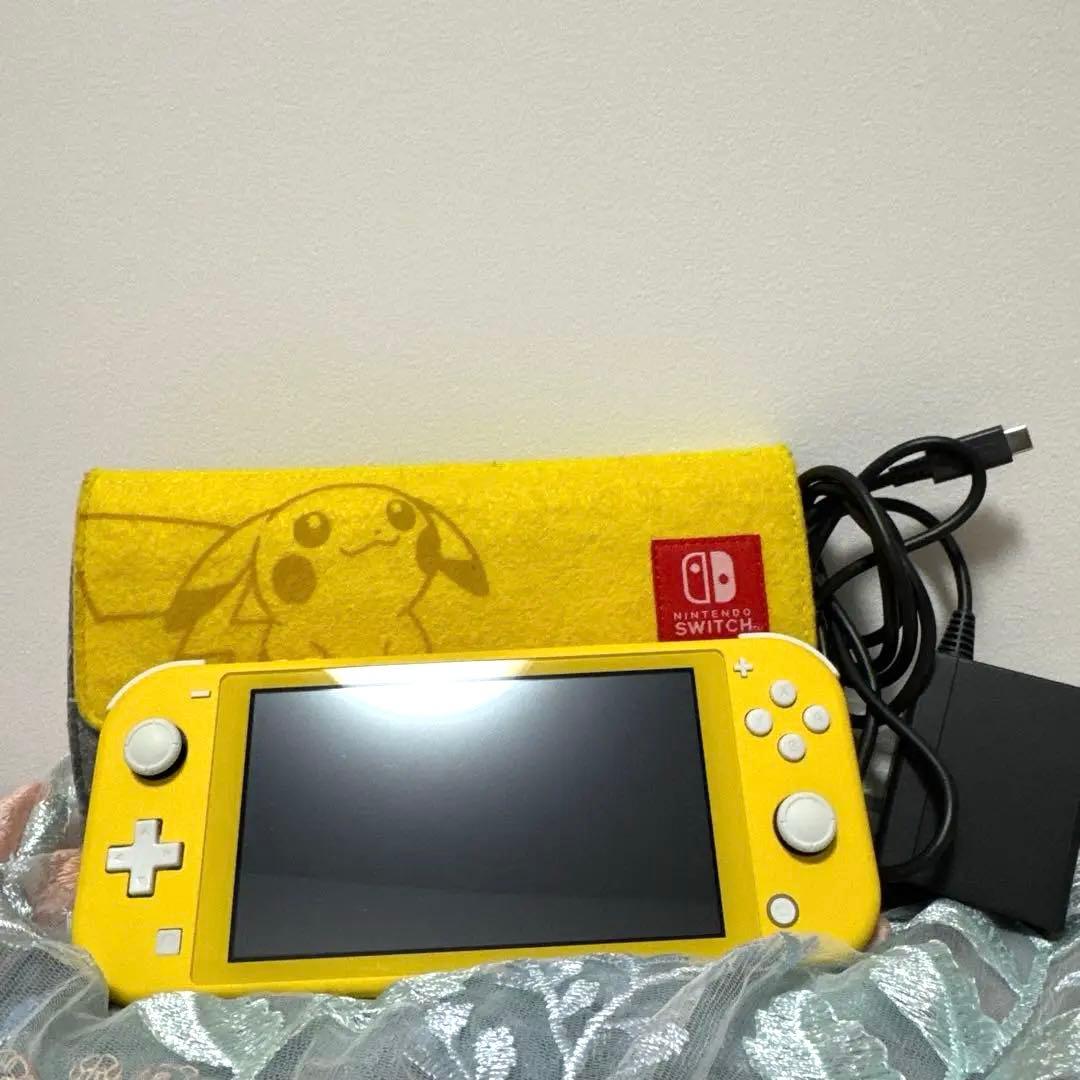Nintendo Switch Lite イエロー 充電器・ポーチ付き